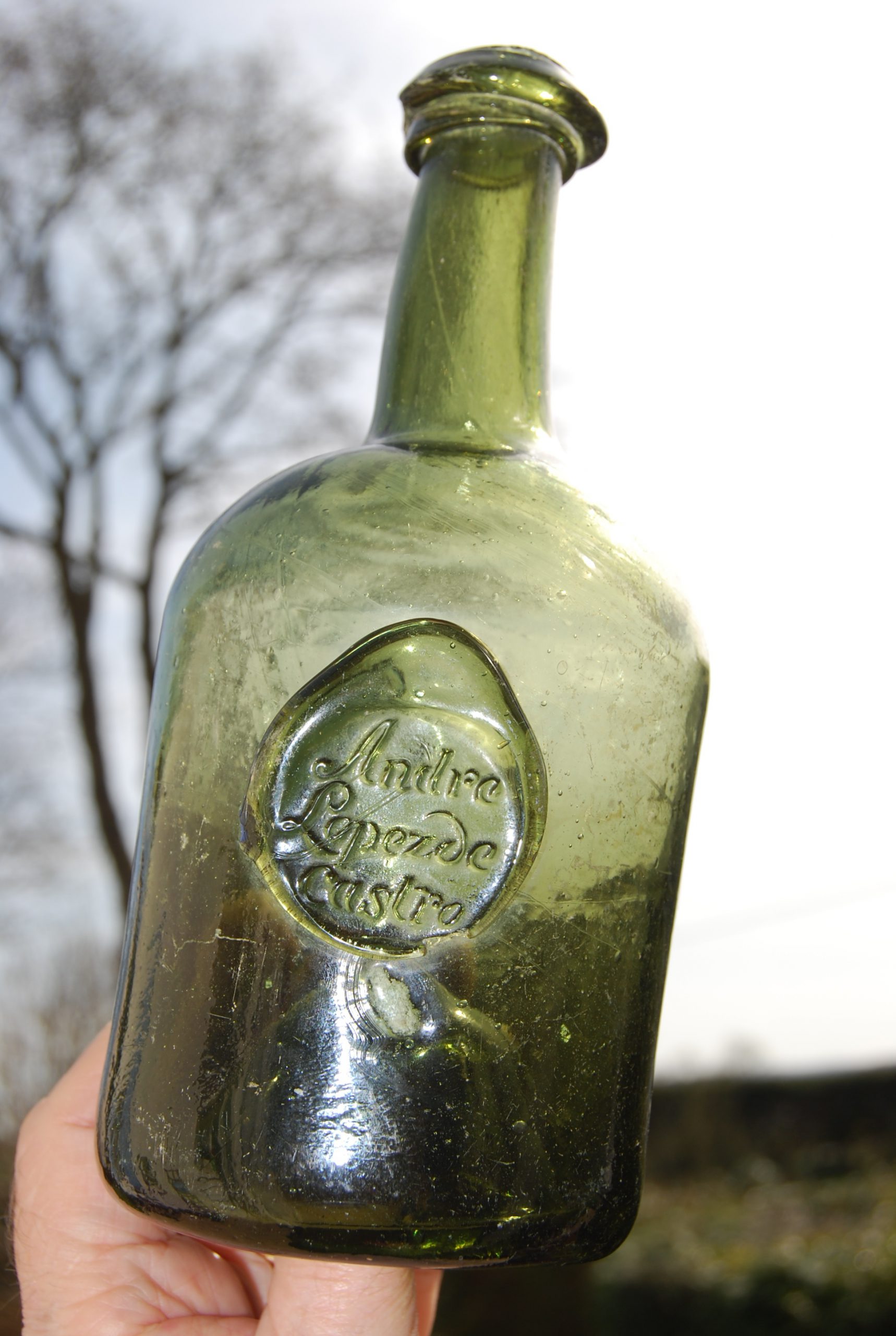 Une rare bouteille anglo-portugaise dans une collection privée française