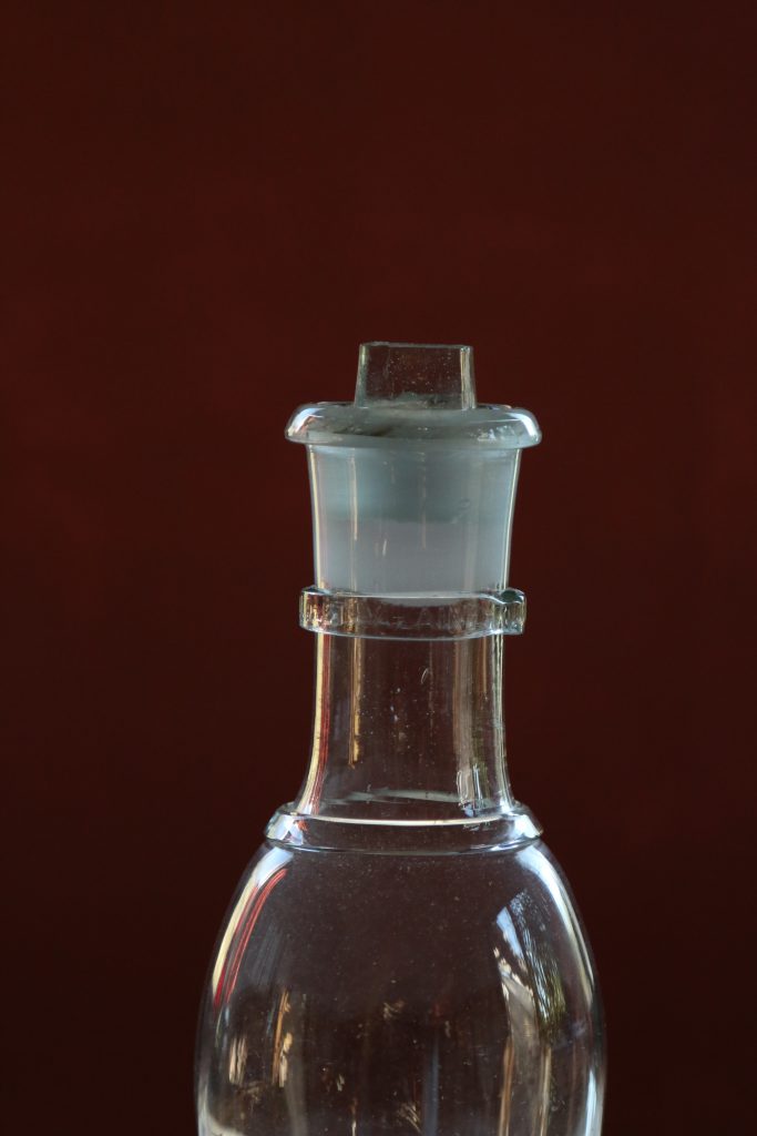 Bouteilles anciennes collection 18e siècle belgique