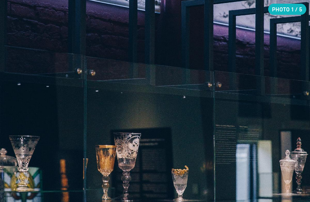 Musée du verre de Charleroi histoire du verre en Belgique
